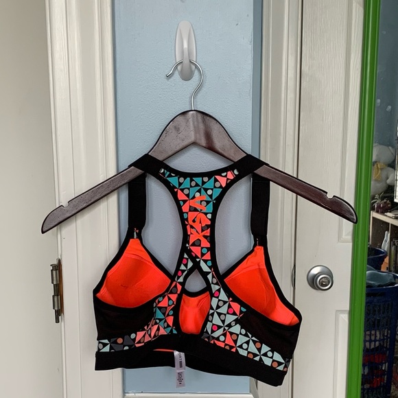 Victoria Secret Sports Bra - Picture 3 of 6